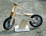 <p><strong>Rowerek Góralek</strong></p>
<p>• Góralek – jeździk dla dzieci (rowerek bez pedałów).</p>
<p>• Zab